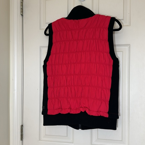 Calvin Klein Performance Red Puffer Vest Size XL - Picture 9 of 11